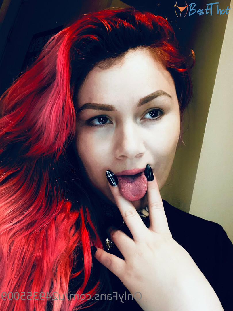 Photo by split.girl published on December 30,2024 17:18:44 - BestThots
