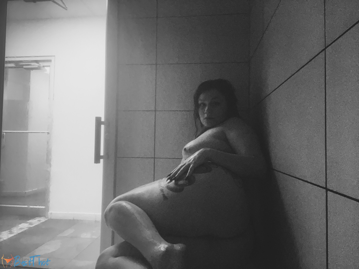 Photo by split.girl published on December 30,2024 18:21:00 - BestThots