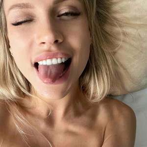 alice_wanders #1023826