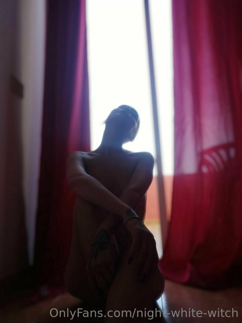 Photo by night-white-witch published on October 29,2023 13:57:53 - BestThots