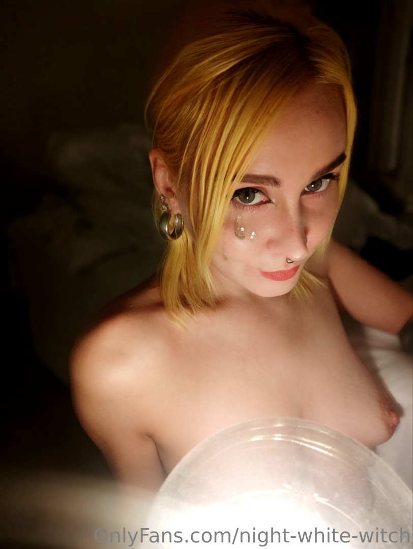 Photo by night-white-witch published on October 29,2023 13:59:10 - BestThots