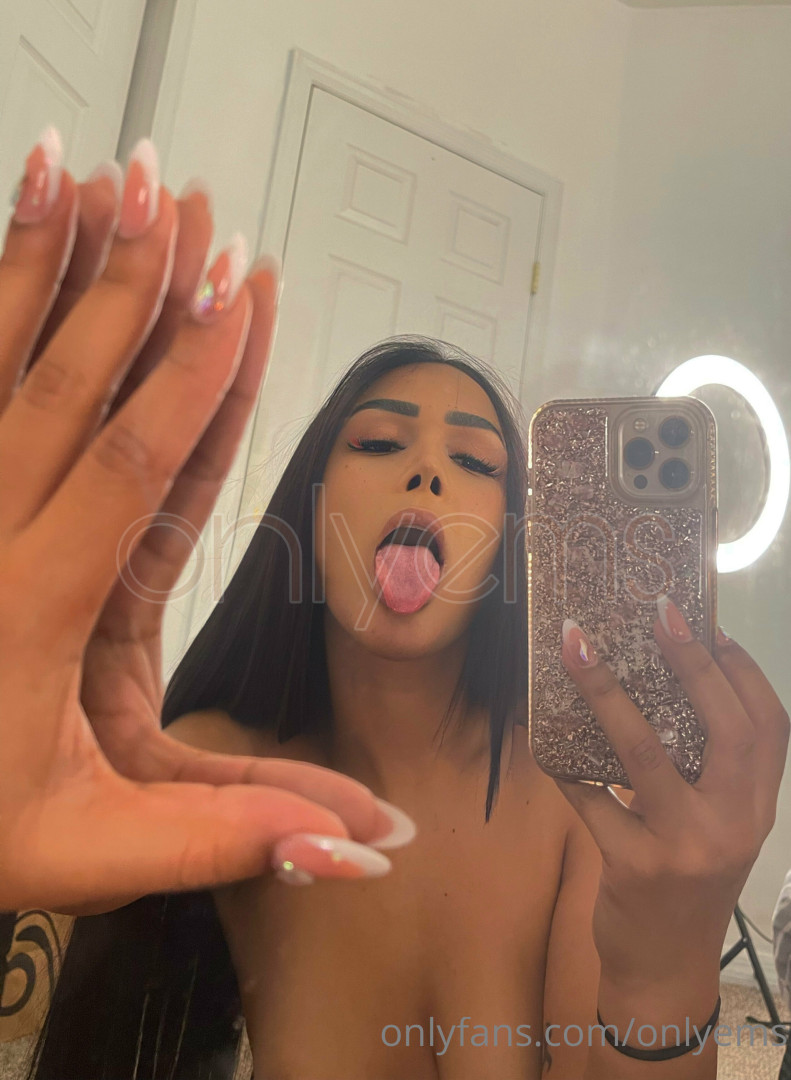 Photo by onlyems published on October 29,2023 12:00:24 - BestThots