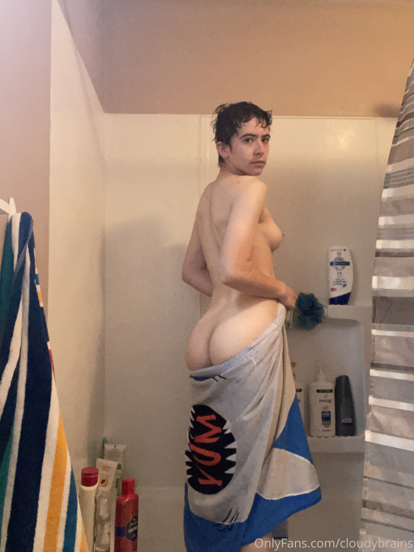 Photo by cloudybrains published on May 28,2023 22:44:24 - BestThots