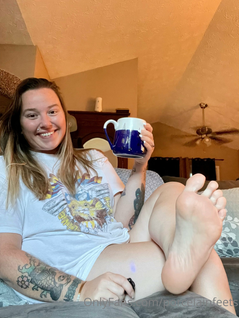 Photo by porcelainfeets published on October 29,2023 06:56:48 - BestThots