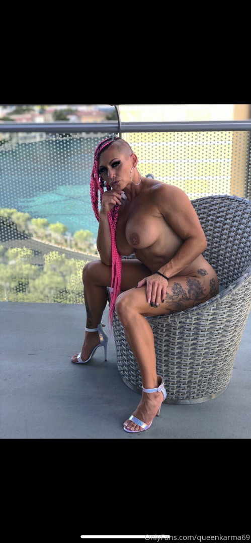 Photo by queenkarma69 published on October 29,2023 04:46:49 - BestThots