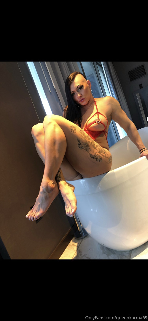 Photo by queenkarma69 published on October 29,2023 04:47:08 - BestThots
