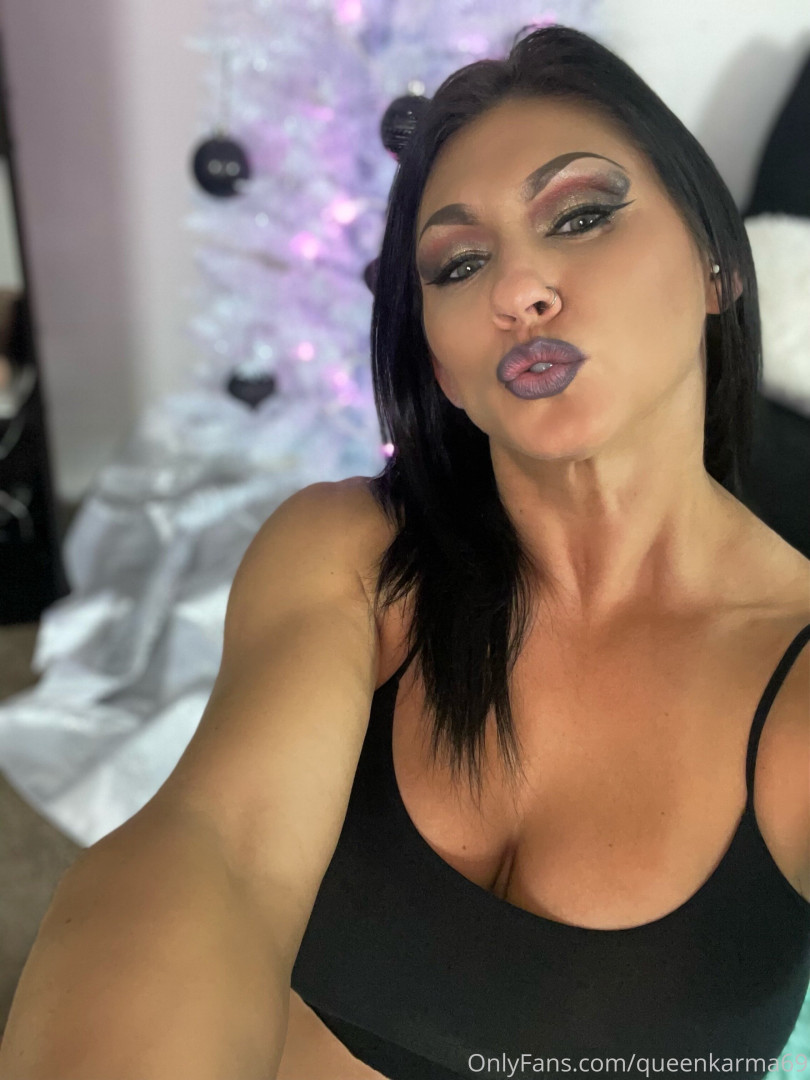 Photo by queenkarma69 published on October 29,2023 04:47:47 - BestThots