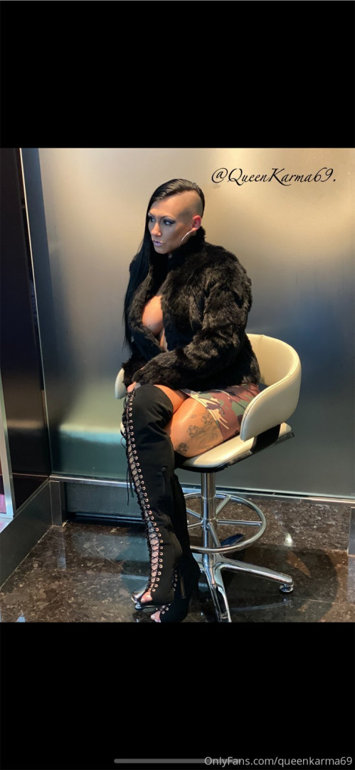 Photo by queenkarma69 published on October 29,2023 04:53:20 - BestThots