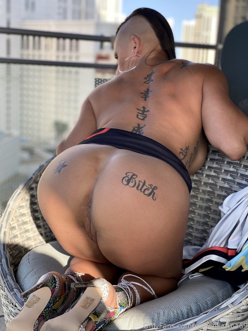 Photo by queenkarma69 published on October 29,2023 04:53:38 - BestThots