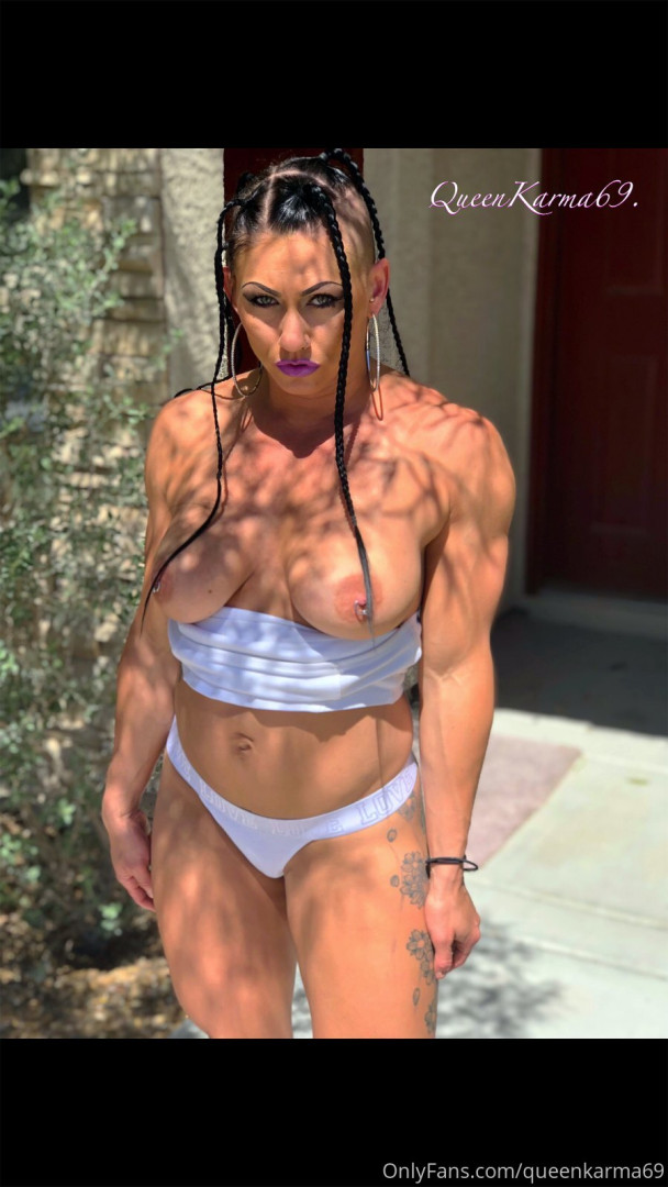 Photo by queenkarma69 published on October 29,2023 04:58:42 - BestThots