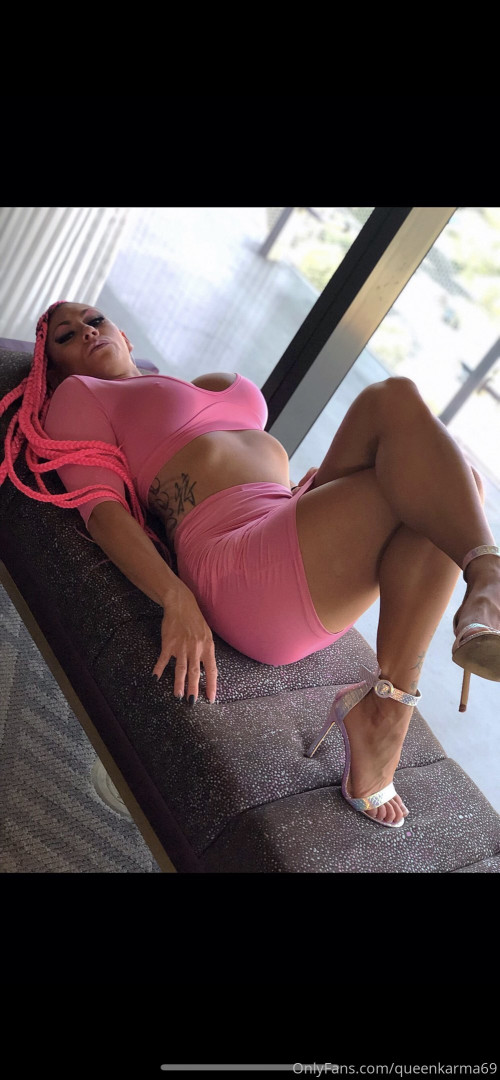 Photo by queenkarma69 published on October 29,2023 05:02:02 - BestThots