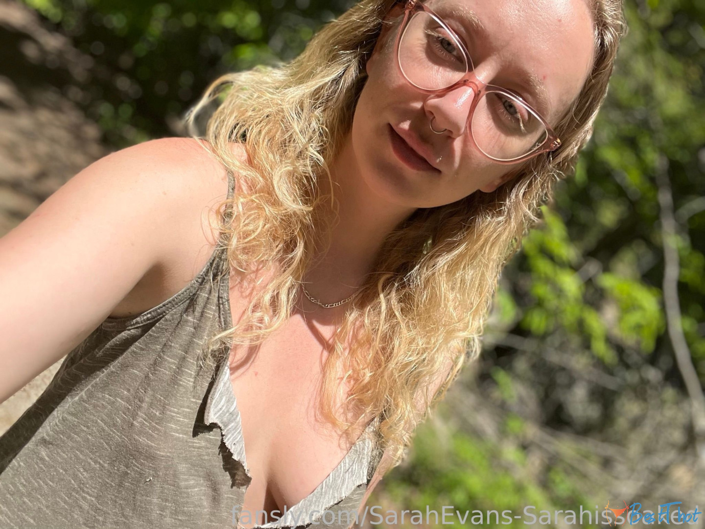 sarahissoaked #9795412