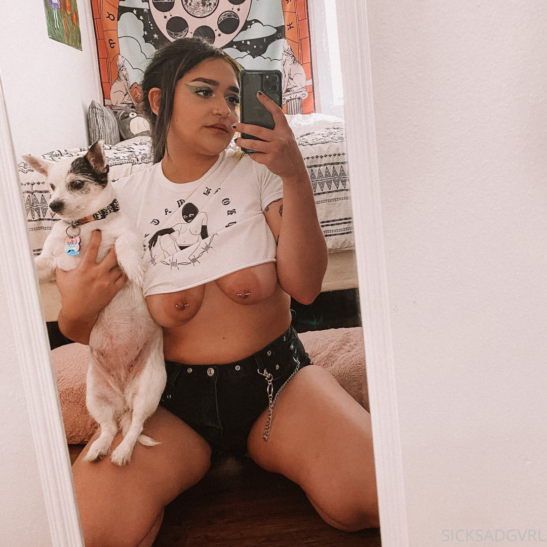 Photo by sicksadgvrl published on October 28,2023 17:10:09 - BestThots