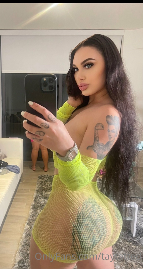 Photo by taytatted published on October 28,2023 12:02:01 - BestThots