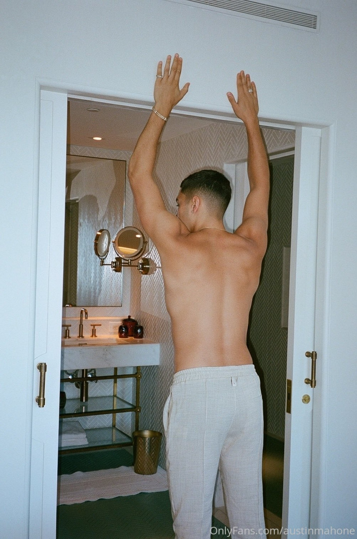 Photo by austinmahone published on November 23,2023 17:16:53 - BestThots