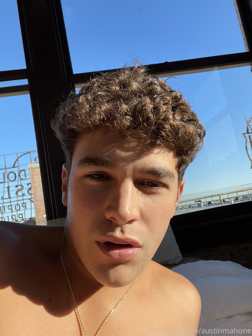 Photo by austinmahone published on November 23,2023 17:17:08 - BestThots