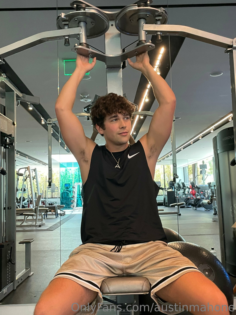 Photo by austinmahone published on November 23,2023 17:17:13 - BestThots