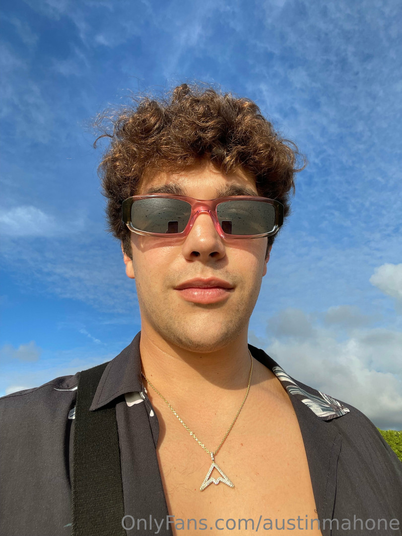 Photo by austinmahone published on November 23,2023 17:17:22 - BestThots