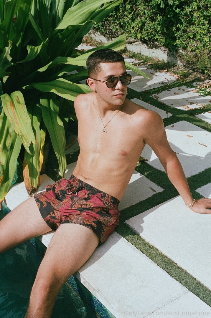 Photo by austinmahone published on November 23,2023 17:17:22 - BestThots