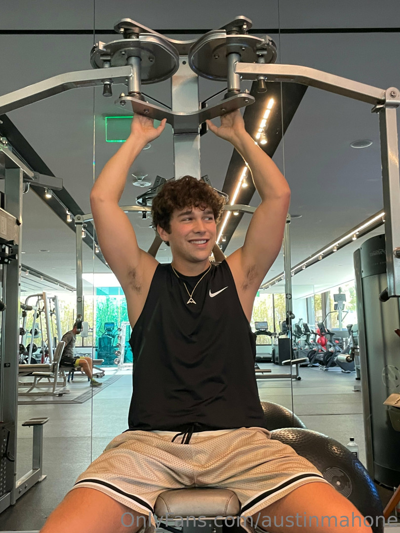 Photo by austinmahone published on November 23,2023 17:17:28 - BestThots
