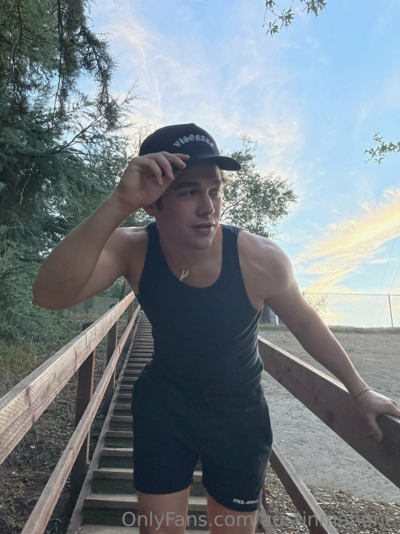 Photo by austinmahone published on May 30,2023 20:32:38 - BestThots