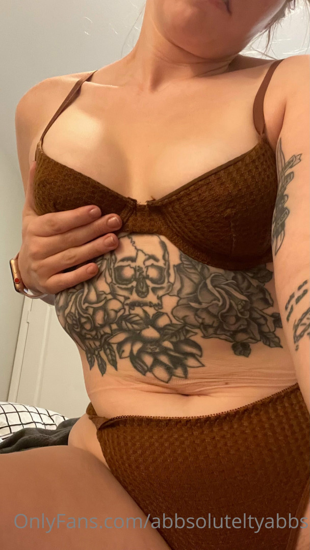 Photo by abbsoluteltyabbs published on November 19,2023 19:42:39 - BestThots