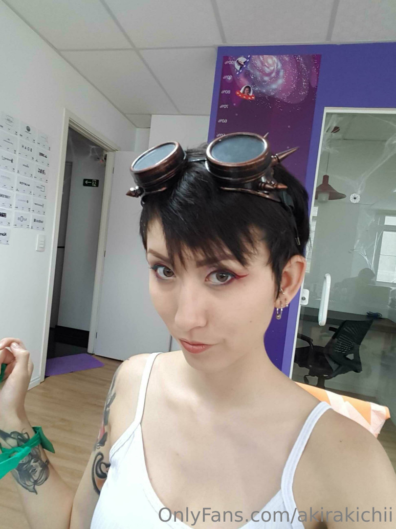 Photo by akirakichii published on November 19,2023 17:55:09 - BestThots