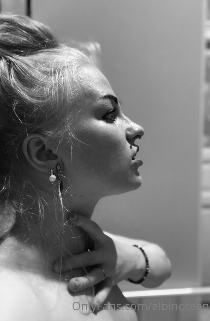 Photo by albinoteen published on November 19,2023 17:54:35 - BestThots