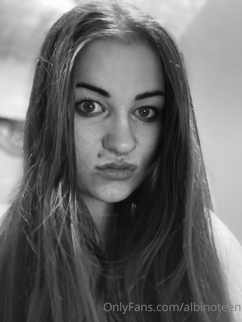 Photo by albinoteen published on November 19,2023 17:54:43 - BestThots