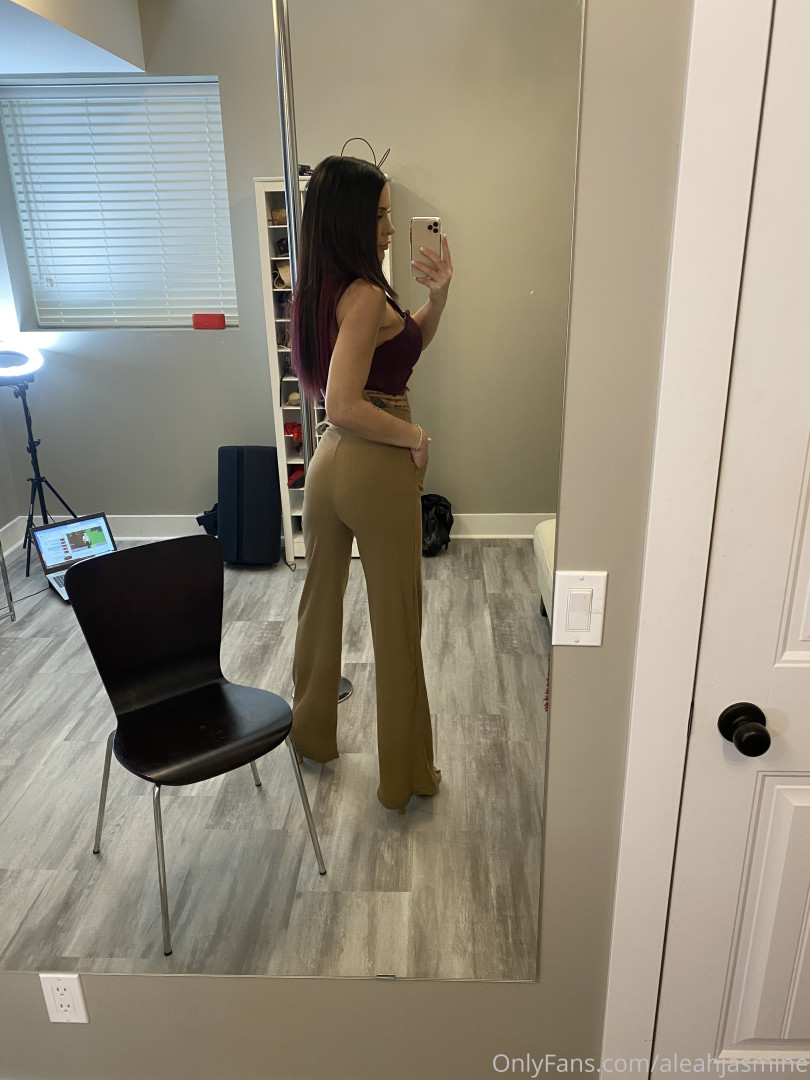 Photo by aleahjasmine published on November 19,2023 17:45:48 - BestThots