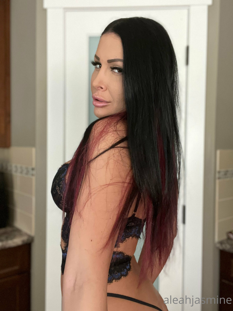 Photo by aleahjasmine published on November 19,2023 17:51:40 - BestThots