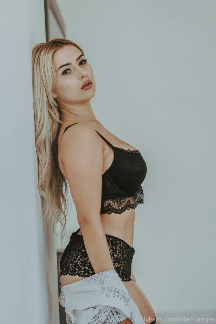 Photo by alemiarojas published on November 19,2023 15:31:11 - BestThots