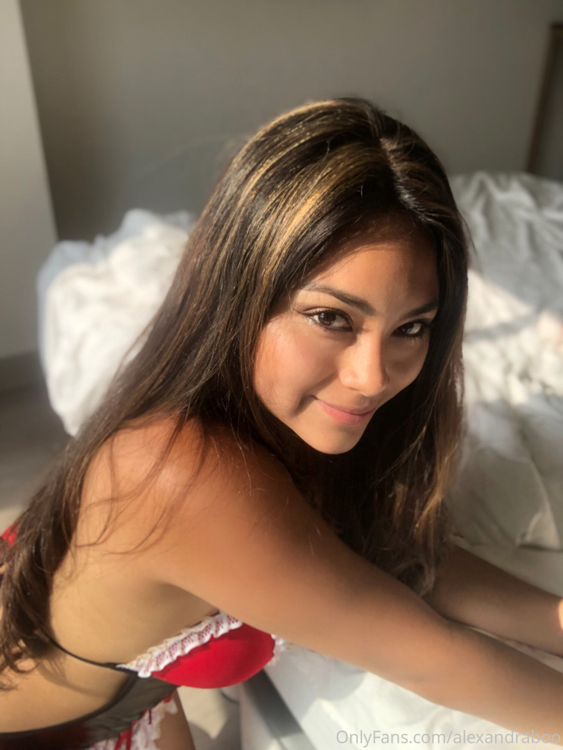 Photo by alexandraboo published on November 19,2023 15:16:58 - BestThots