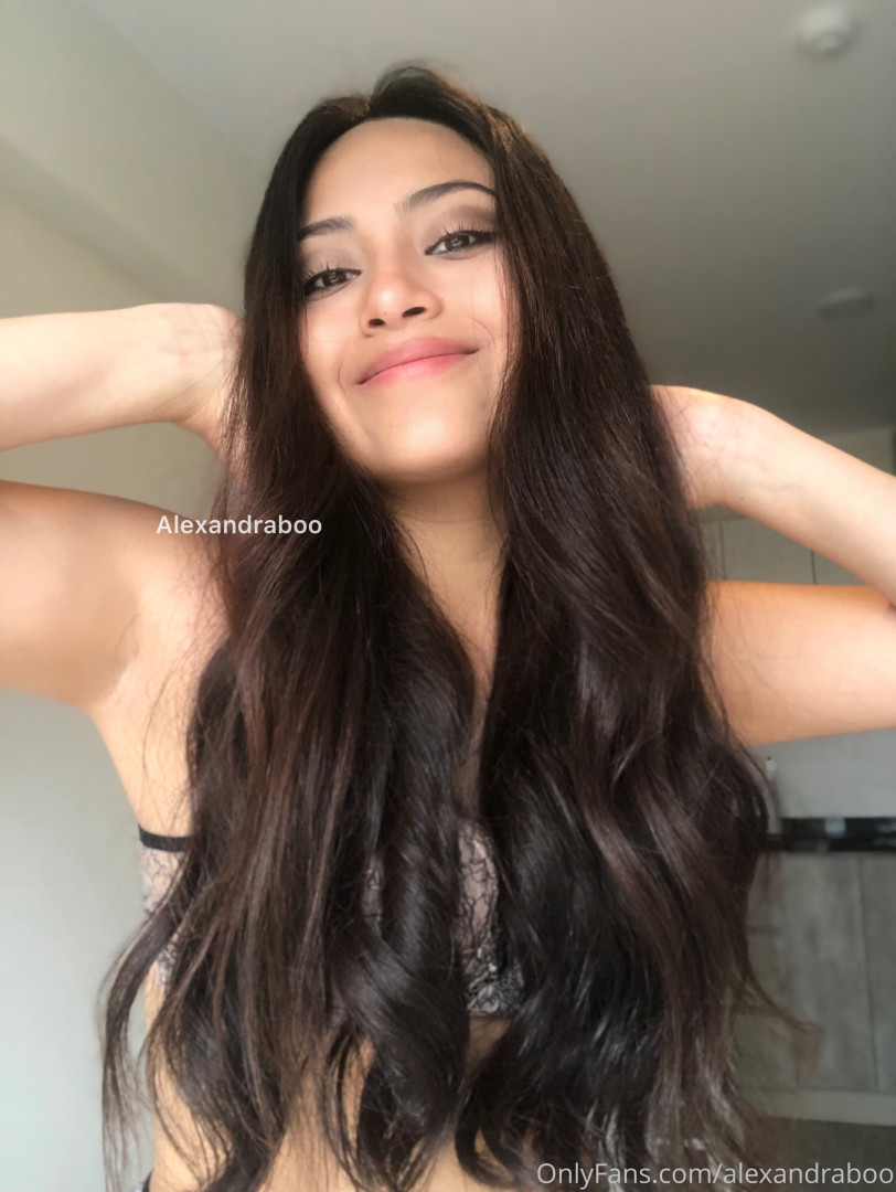 Photo by alexandraboo published on November 19,2023 15:17:10 - BestThots