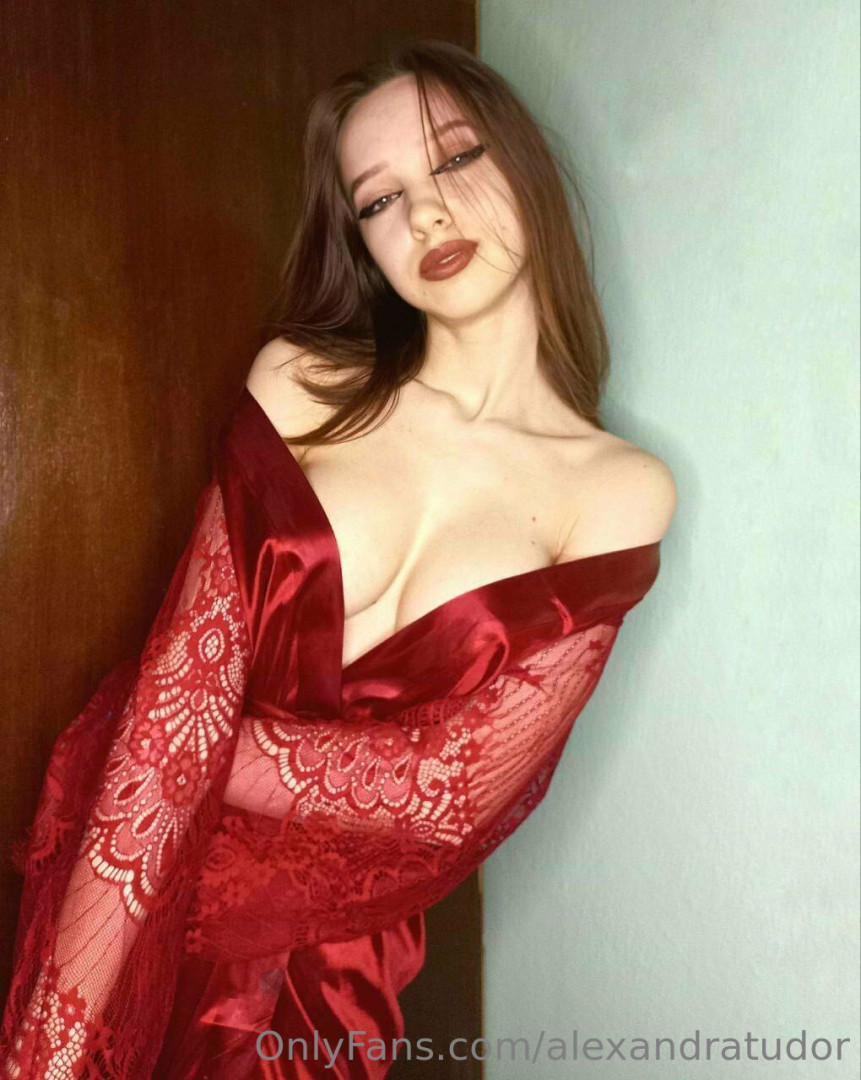 Photo by alexandratudor published on November 19,2023 15:04:53 - BestThots