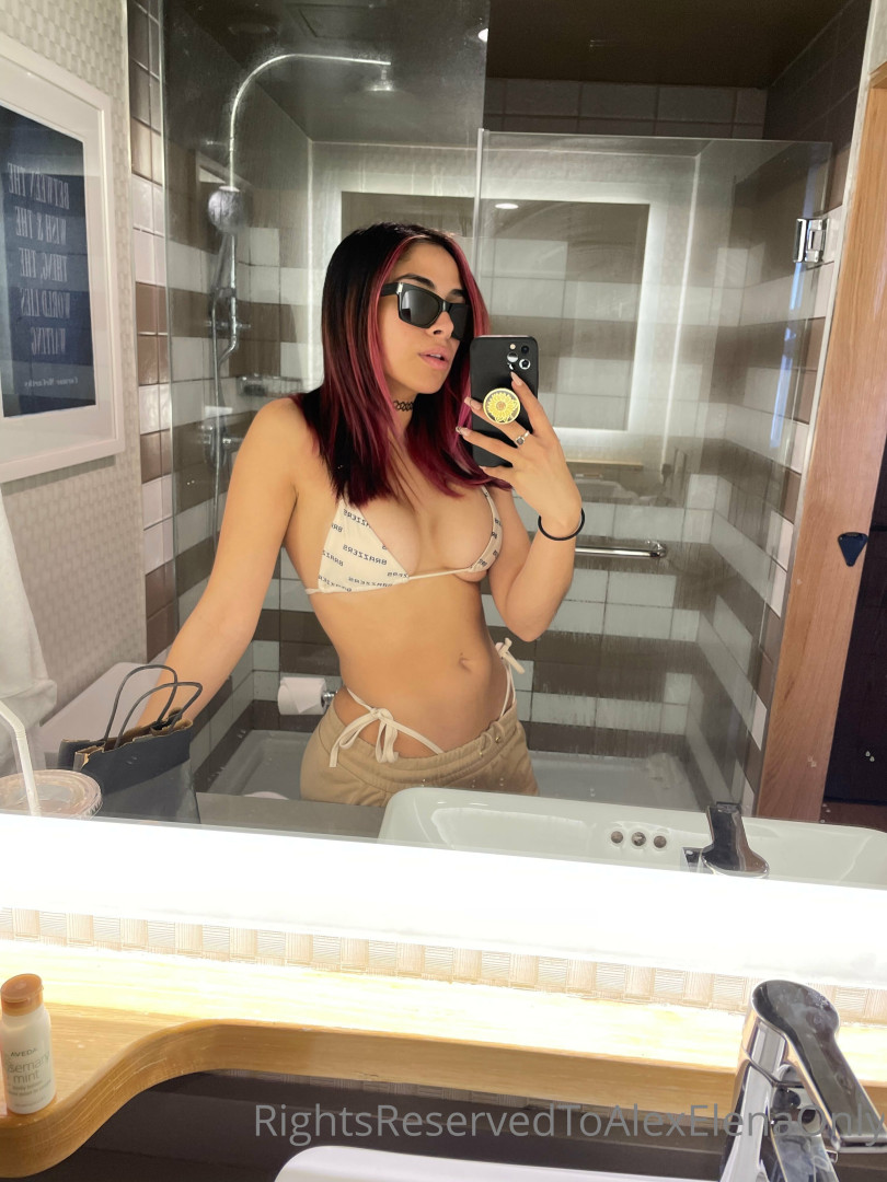 Photo by alexelena published on November 19,2023 14:50:35 - BestThots