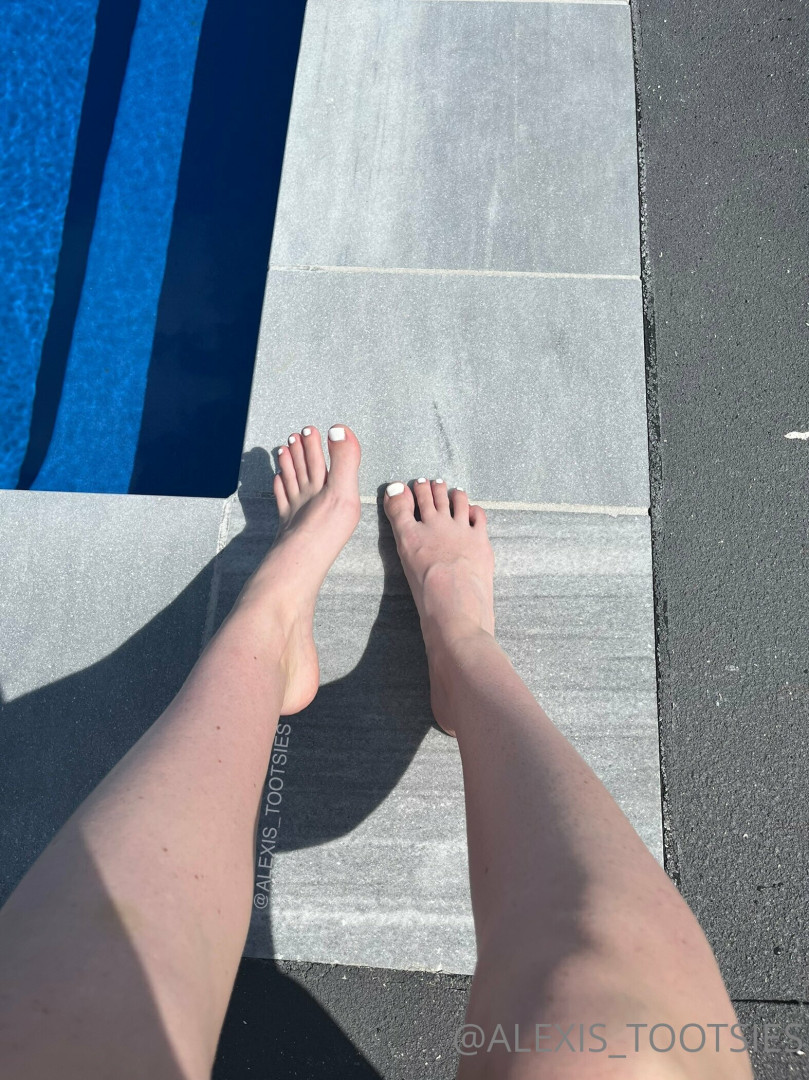 Photo by alexis_tootsies published on November 19,2023 14:45:49 - BestThots