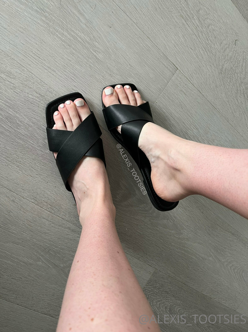 Photo by alexis_tootsies published on November 19,2023 14:45:59 - BestThots