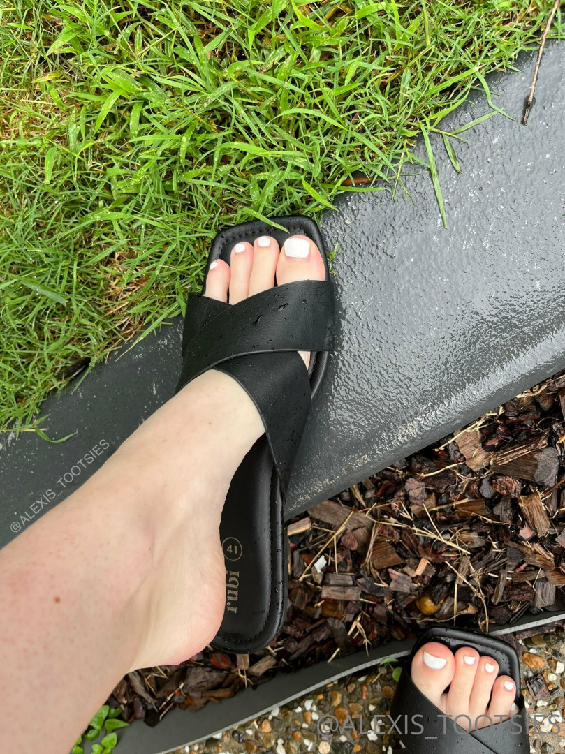 Photo by alexis_tootsies published on November 19,2023 14:46:29 - BestThots