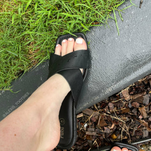 alexis_tootsies #8328553