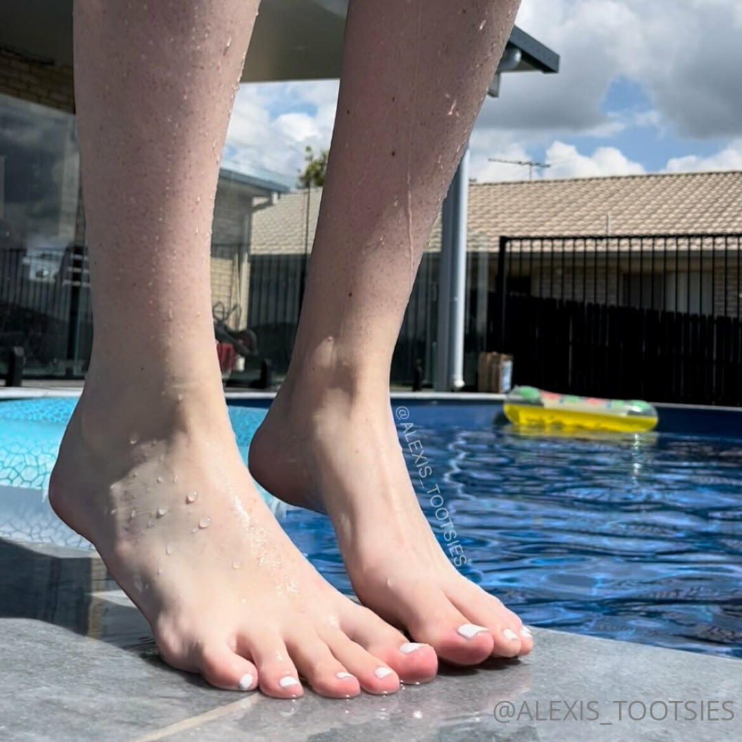 Photo by alexis_tootsies published on November 19,2023 14:46:36 - BestThots