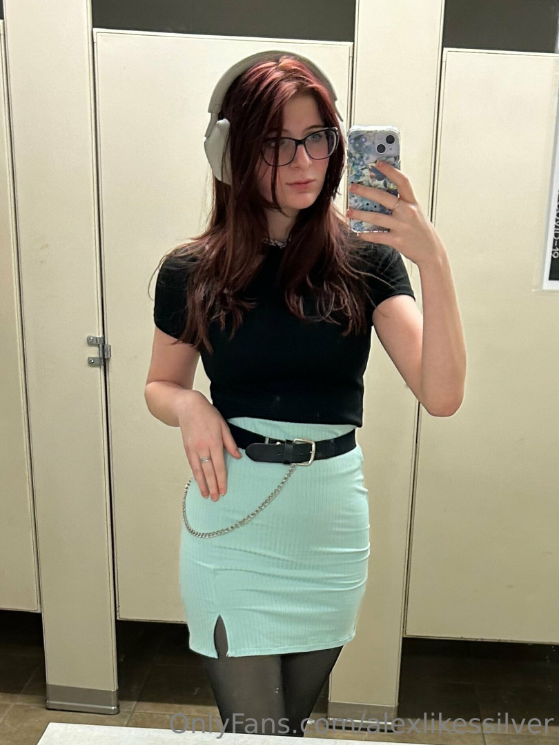 Photo by alexlikessilver published on November 19,2023 14:44:29 - BestThots