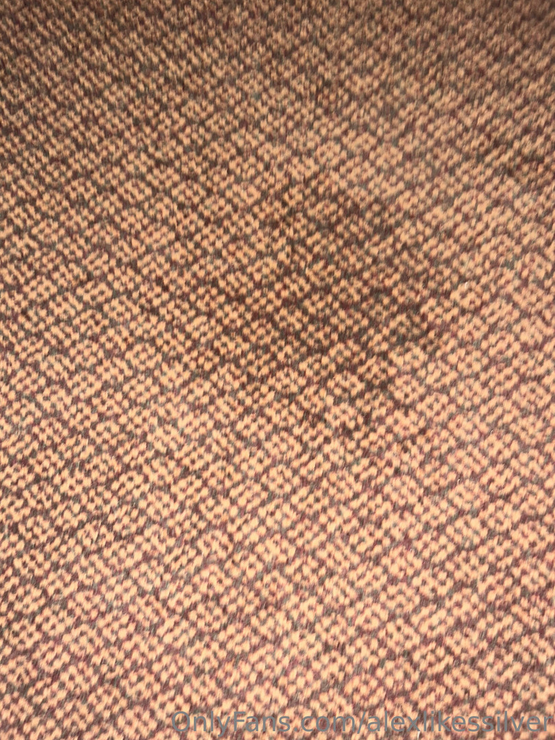 Photo by alexlikessilver published on November 19,2023 14:44:30 - BestThots