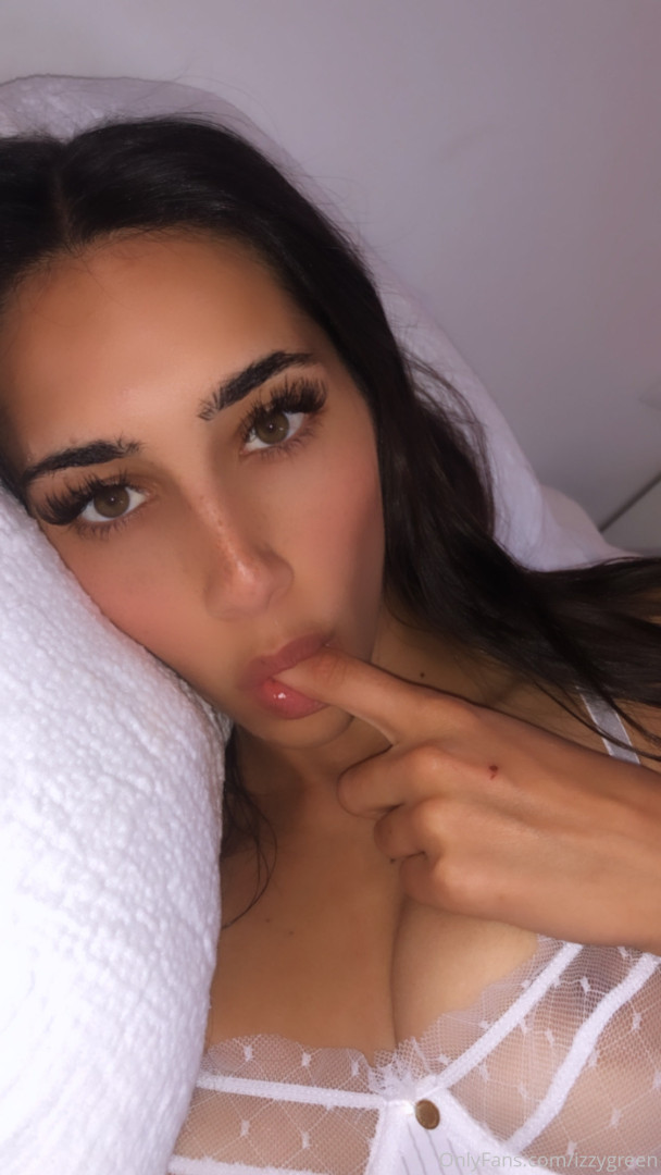 Photo by izzygreen published on August 30,2023 00:59:34 - BestThots