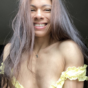 alina.moore #8323751