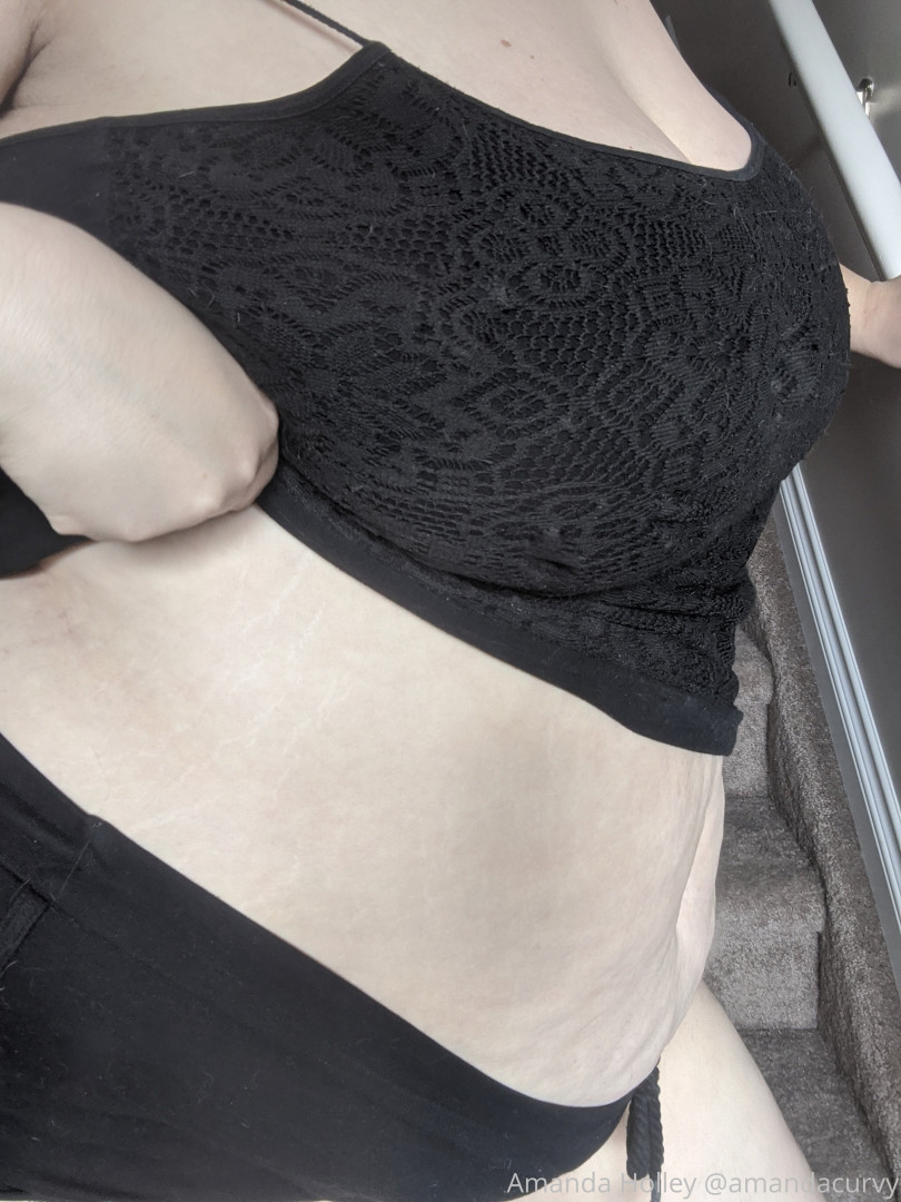 Photo by amandacurvy published on November 19,2023 12:49:03 - BestThots