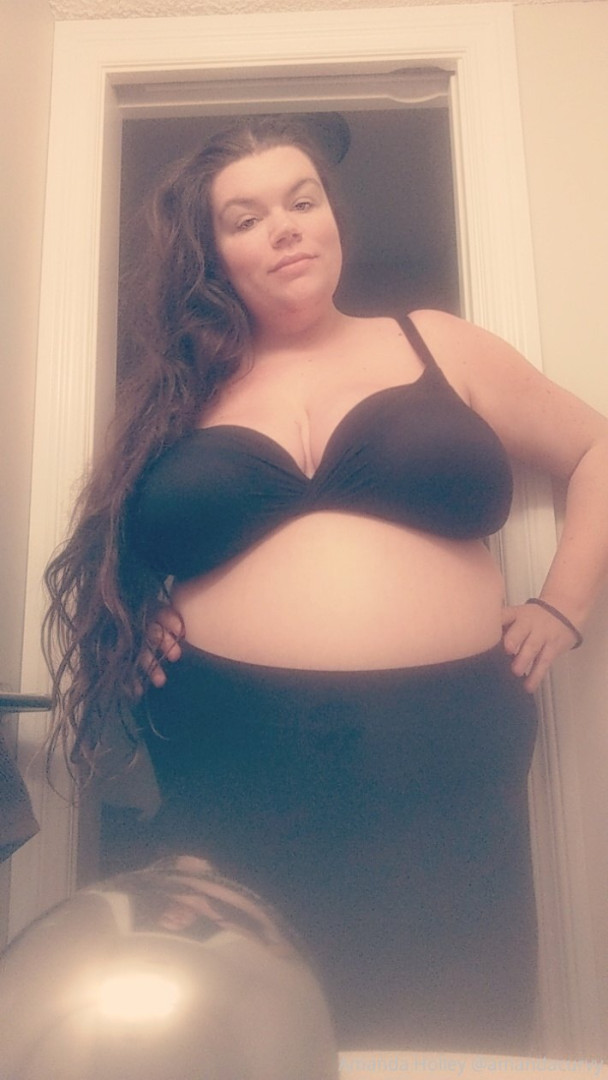 Photo by amandacurvy published on November 19,2023 12:49:06 - BestThots