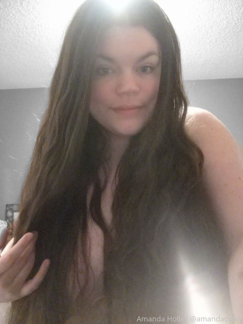 Photo by amandacurvy published on November 19,2023 12:49:29 - BestThots