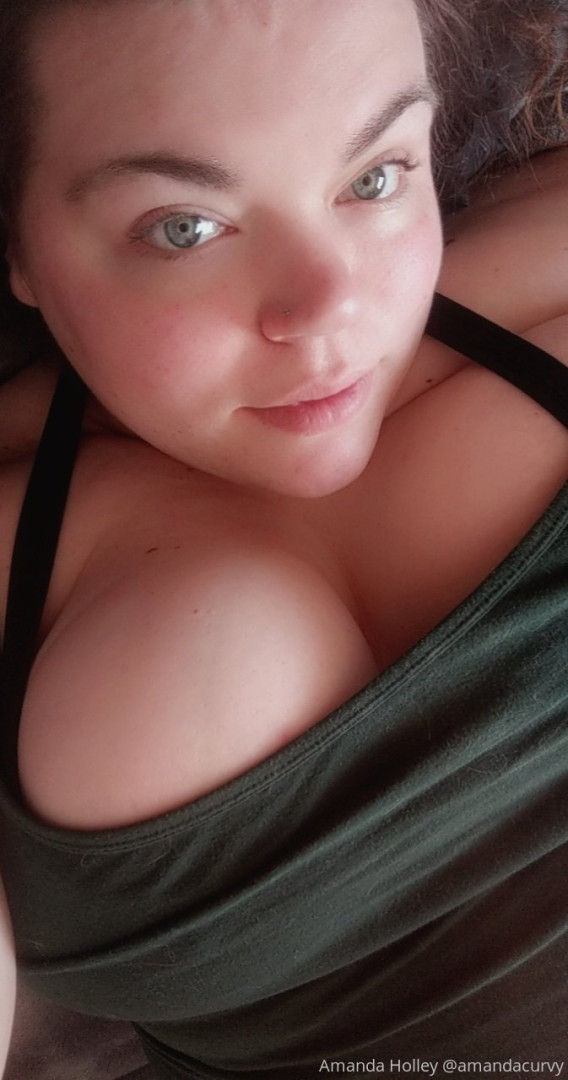 Photo by amandacurvy published on November 19,2023 12:49:59 - BestThots