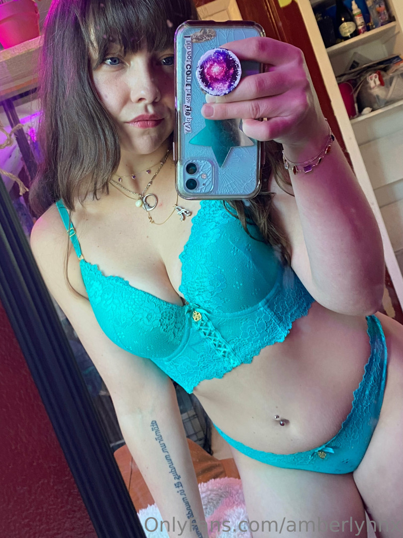 Photo by amberlynnx published on November 19,2023 12:37:06 - BestThots